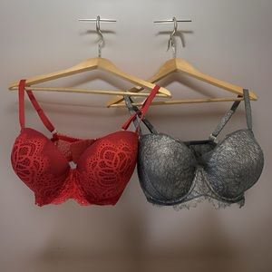 Lot of 2 Victoria’s Secret 36ddd lace with underwire bras